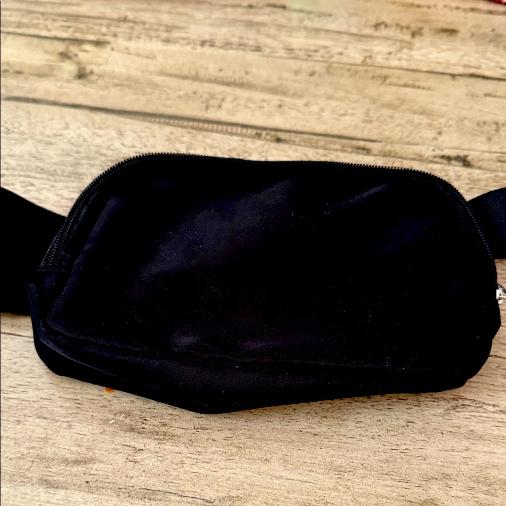 Black Fanny pack